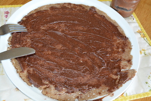 Crepe con crema de chocolate y dátiles